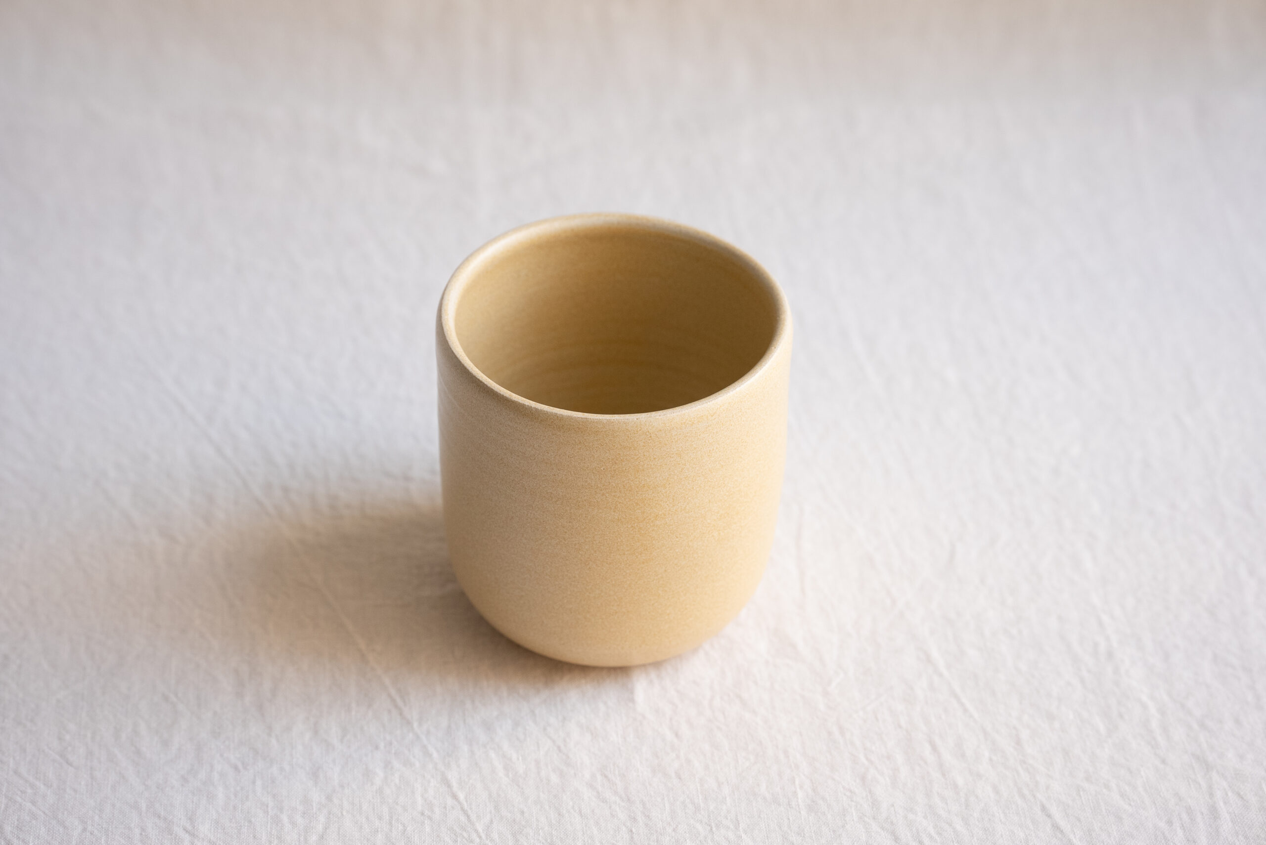 Medium Tumbler 'Gold Pistachio' - Image 4