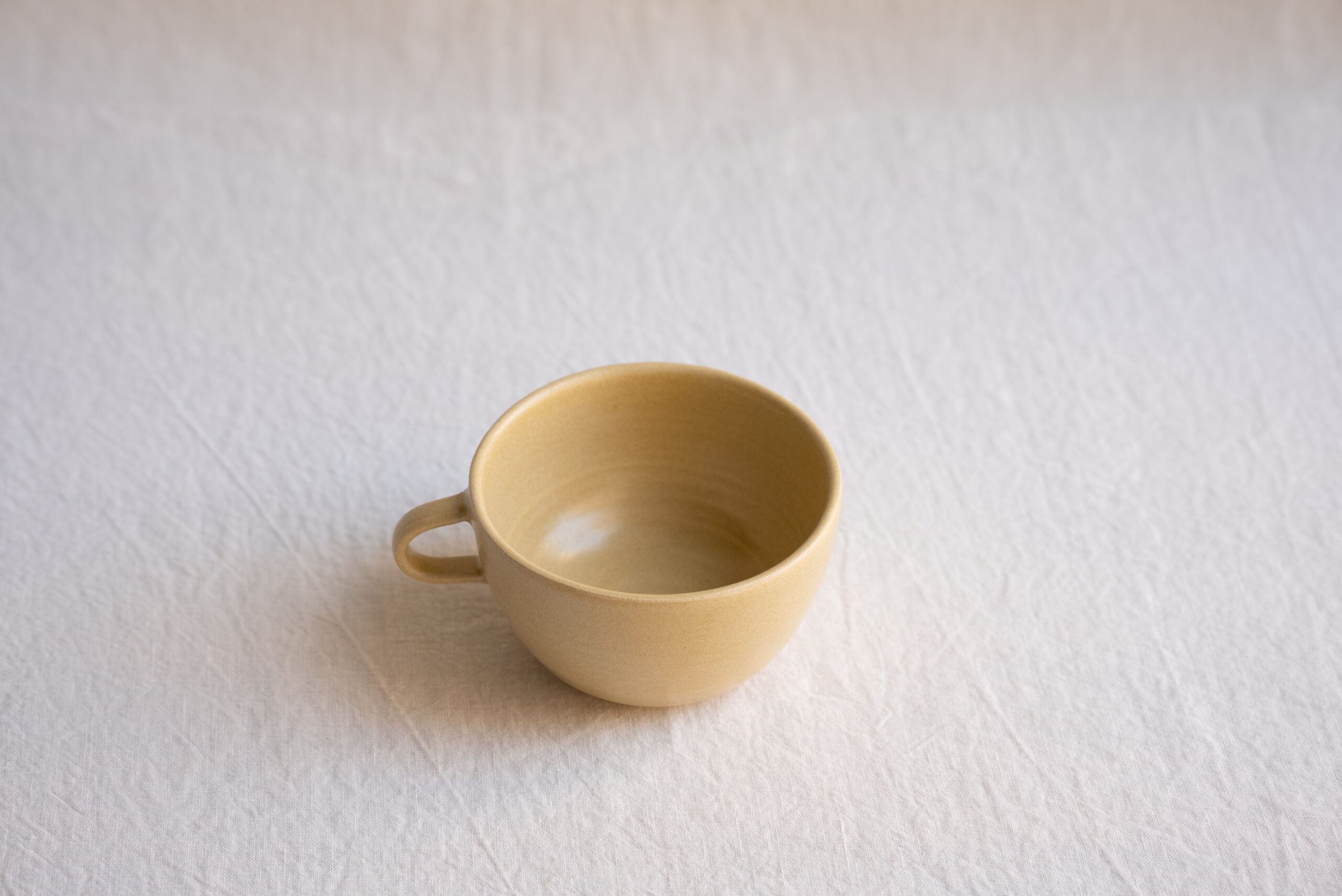 Small Coffee Cup in 'Gold Pistachio' - Image 3